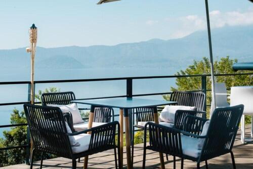 Cardedeu Hotel Lago De Coatepeque El Congo المظهر الخارجي الصورة